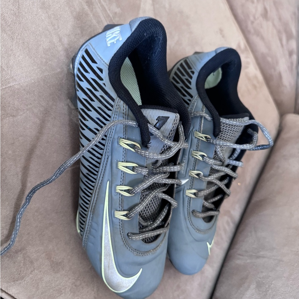 Men’s Nike Cleats size 7.5